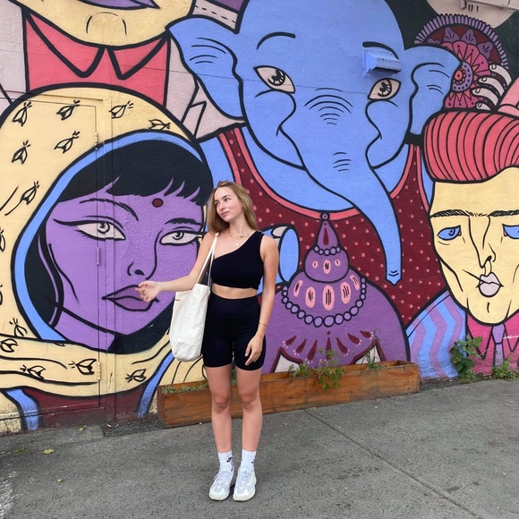 Meet your Posher, Maude - Picture 4 of 4